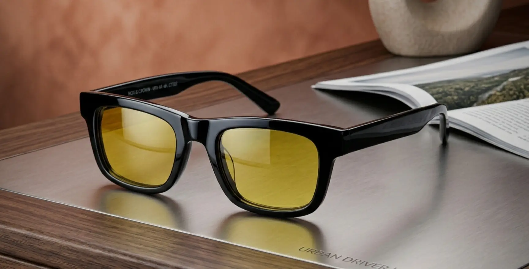 Audífonos en Villaviciosa Gafas terapéuticas Westwood Scotland con cristales amarillos TF450 para baja visión en Don Visión Asturias.